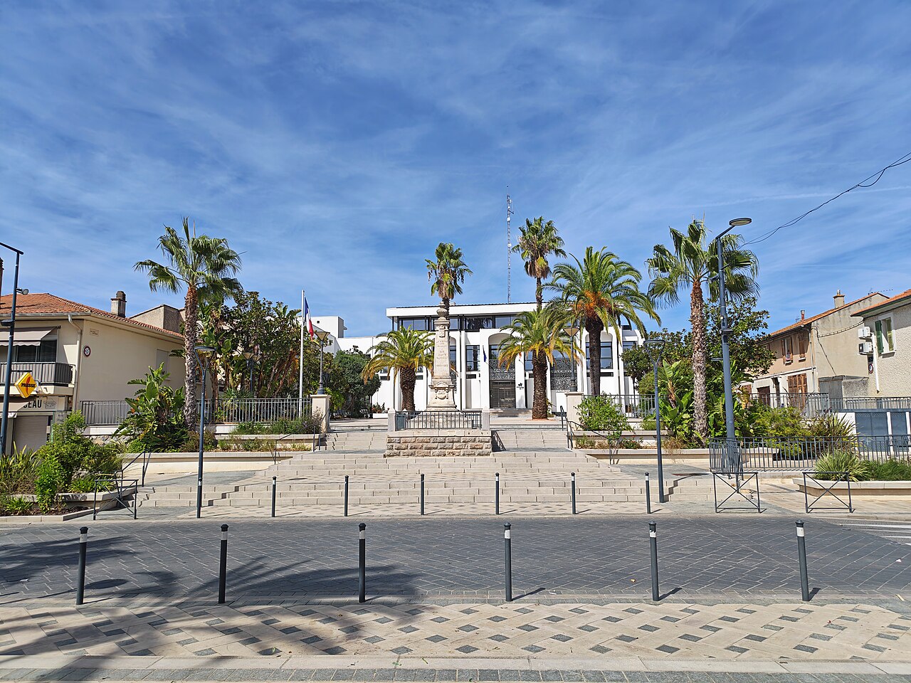 La Londe-les-Maures (83250), Var — la boucherie Le Bœuf Tricolore de La Londe-les-Maures